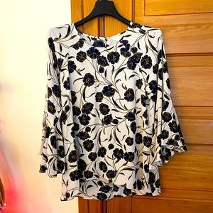 NWT Lauren Conrad Cream top with flower print. Size XL